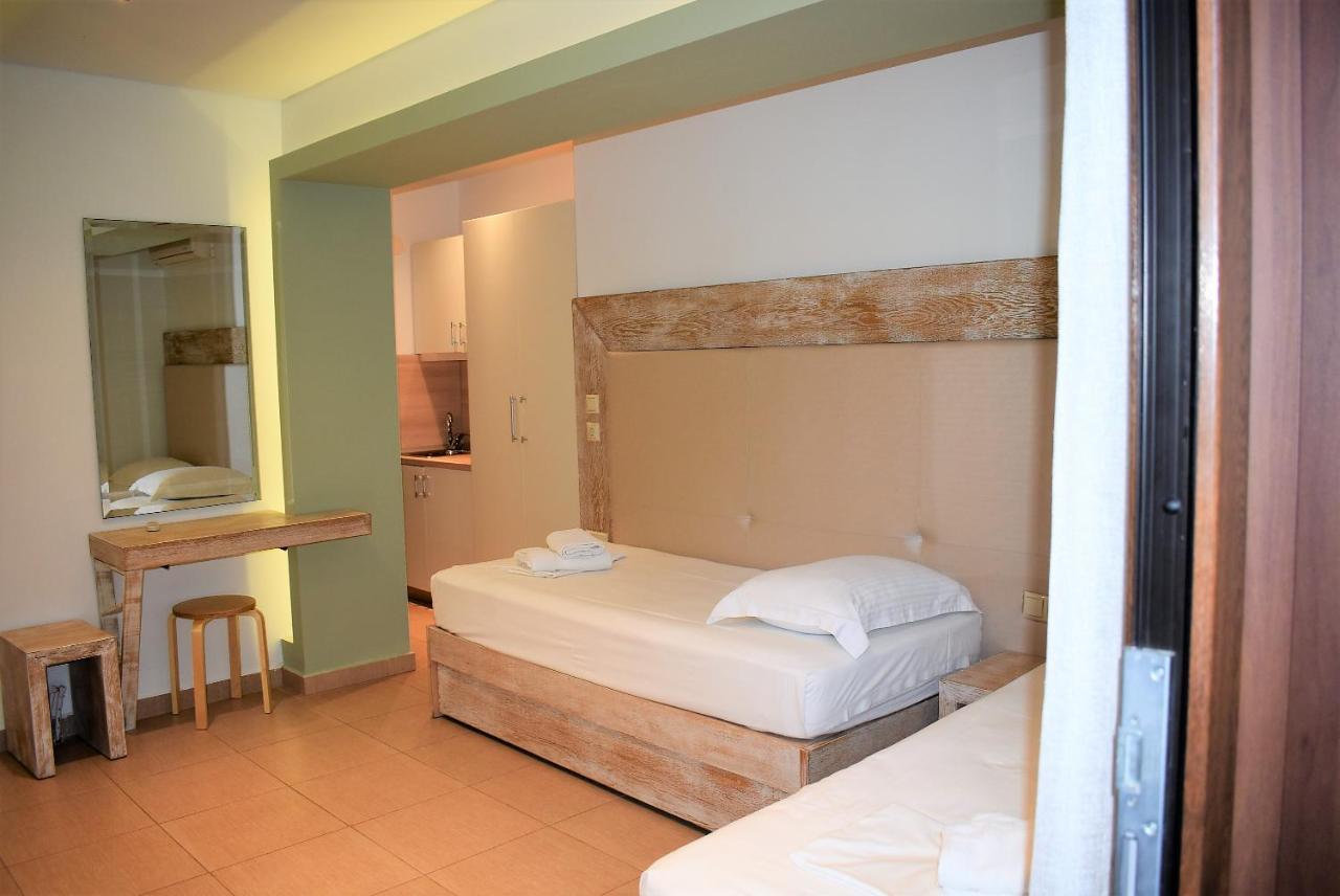 Studios Apartments Irini Patira Apartment