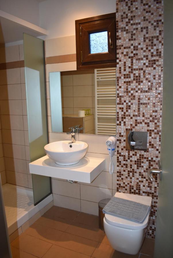 Studios Apartments Irini Patira Apartment Potos