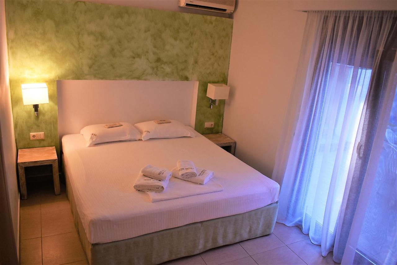 Apartment Studios Apartments Irini Patira *