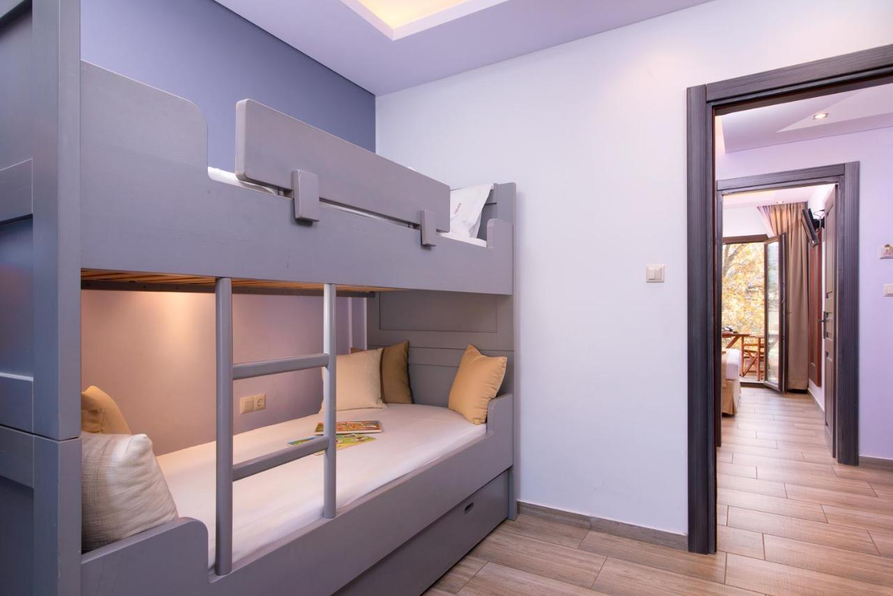 Studios Apartments Irini Patira * Potos